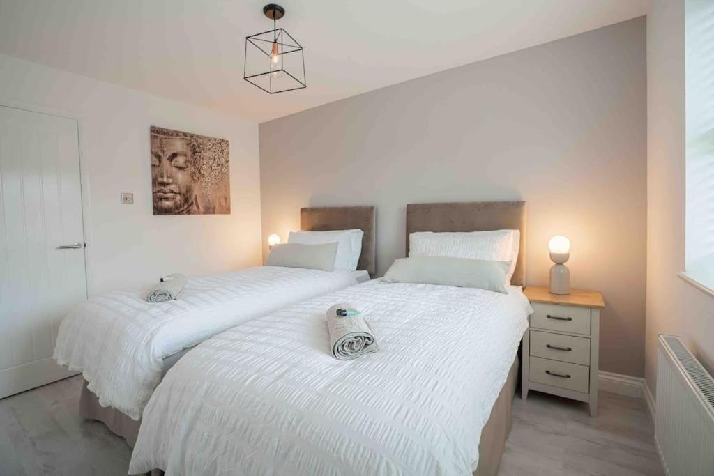 Stunning Abode 5 Min From Nec & Bhx, Pets Allowed Marston Green Extérieur photo