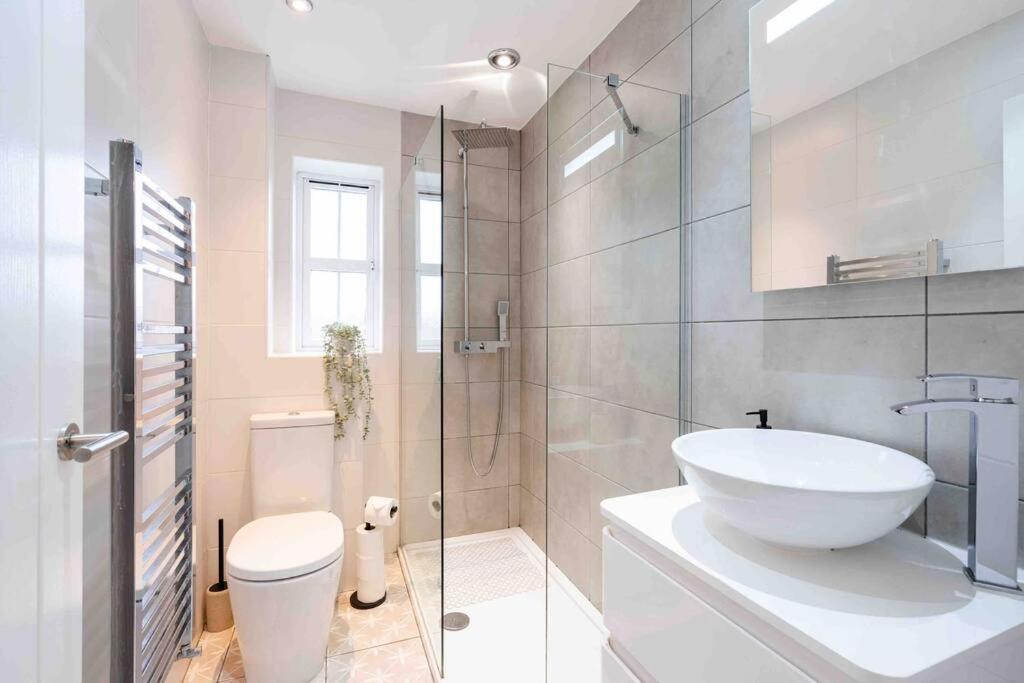 Stunning Abode 5 Min From Nec & Bhx, Pets Allowed Marston Green Extérieur photo